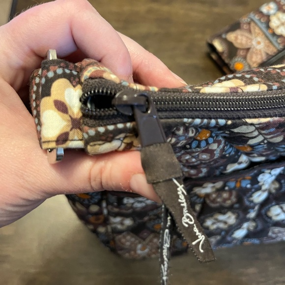 Vera Bradley Crossbody Bag in Canyon Pattern - Picture 6 of 8